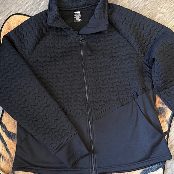 Avia Black Quilted Jacket - Picture 4 of 8